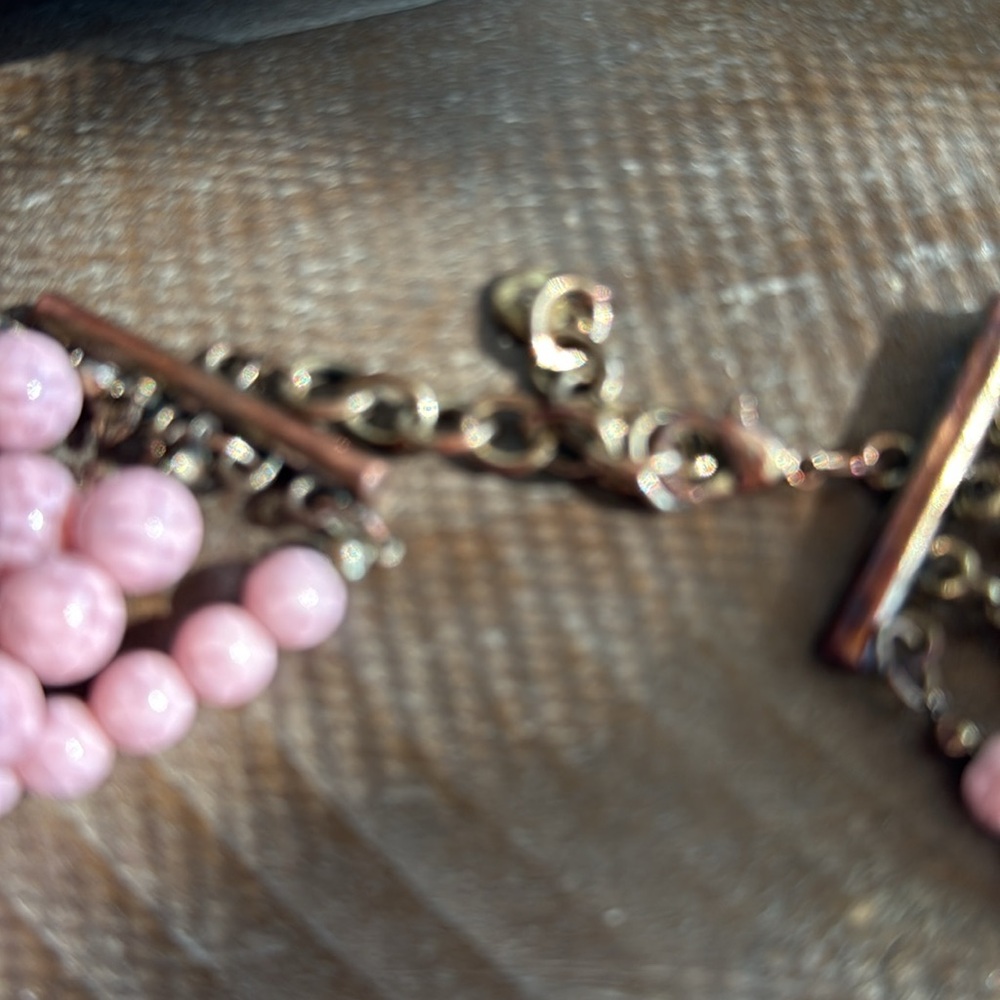 🌻 Vintage Pink Multi-Strand Marbled Beaded Necklace - Picture 3 of 3
